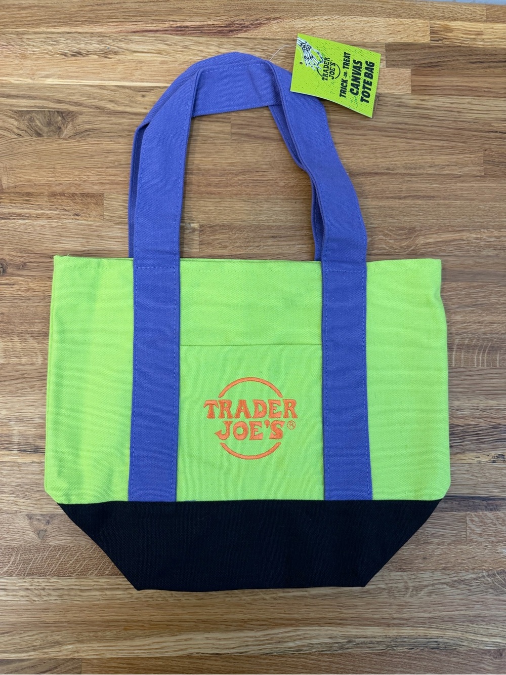 Trader Joe’s Trick or Treat Mini Canvas Tote Bag Green Black Purple 2026